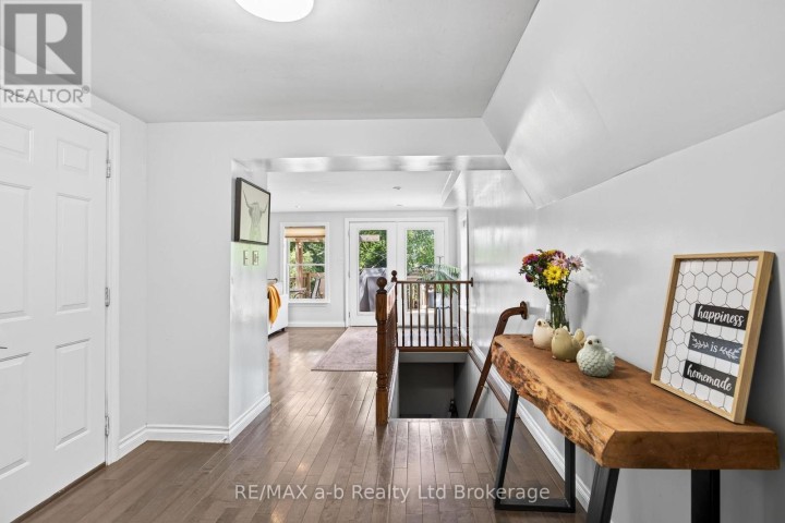 Photo 13 at 269 Ferncrest Road, Woodstock - North, Woodstock
