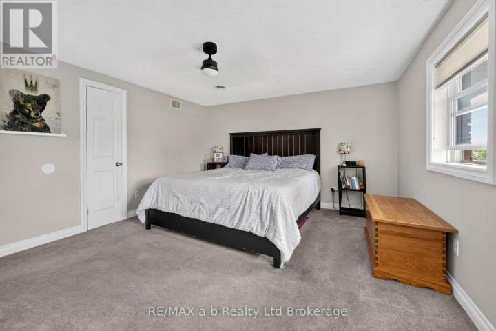 Photo 18 at 269 Ferncrest Road, Woodstock - North, Woodstock