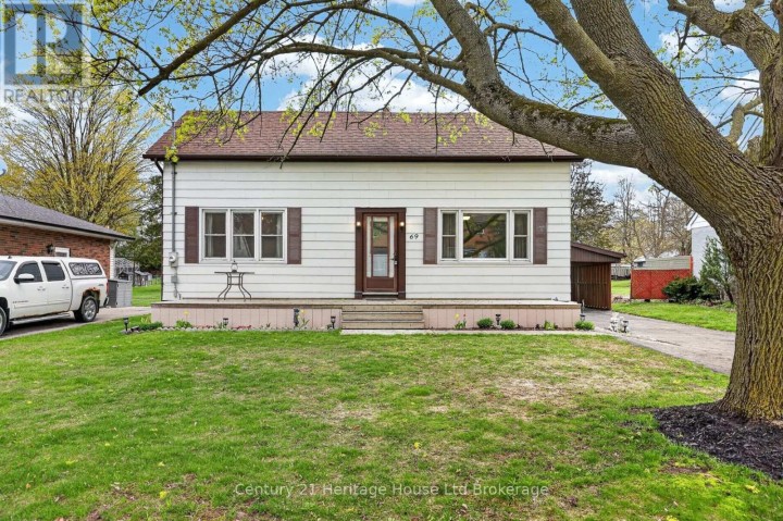 Photo 3 at 69 Bee Street, Woodstock - South, Woodstock