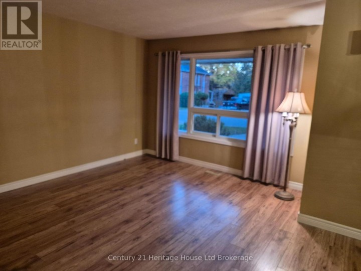 Photo 7 at 200 Delatre Street, Woodstock - North, Woodstock