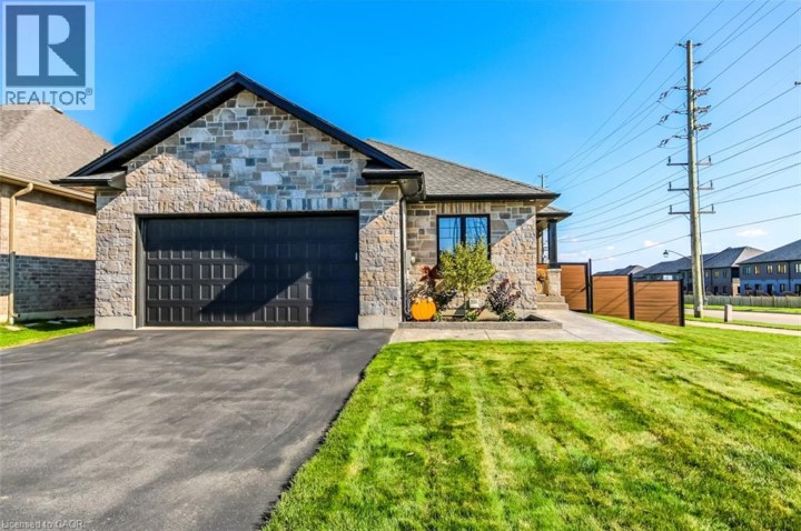 Photo 2 at 30 Whiting Drive, Innerkip (Victoria Park), Woodstock