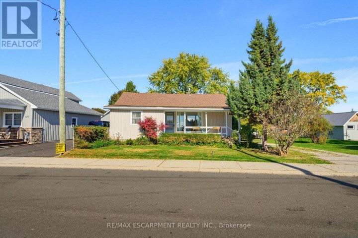Photo 1 at 71 Brown Street, Port Dover, Norfolk County