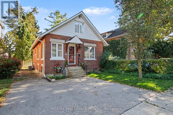 Photo 1 at 106 N Victoria Street, Woodstock - North, Woodstock