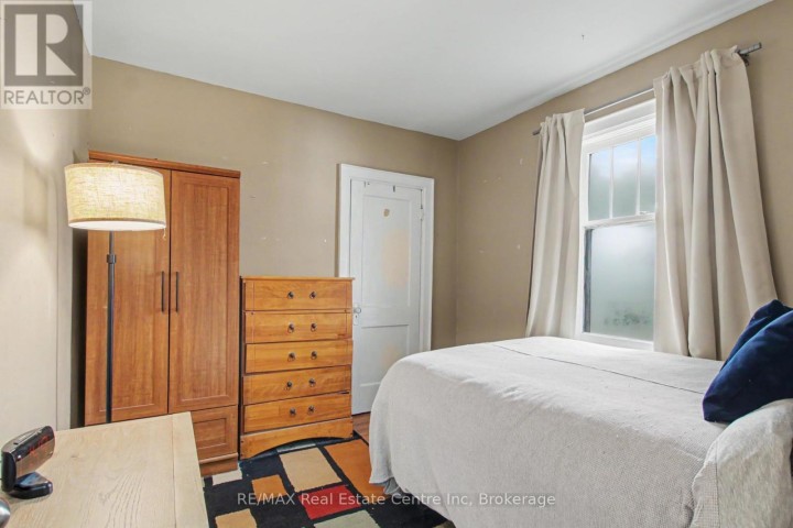 Photo 10 at 106 N Victoria Street, Woodstock - North, Woodstock