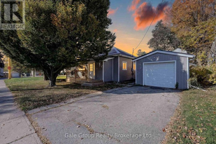 Photo 1 at 655 College Avenue, Woodstock - South, Woodstock