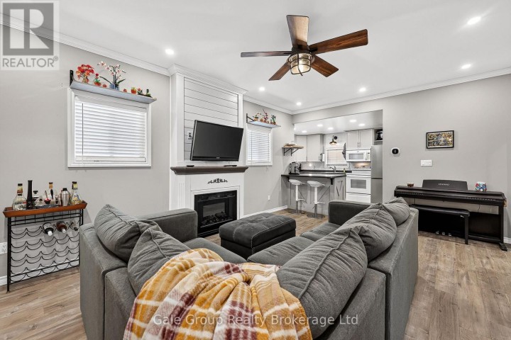Photo 14 at 655 College Avenue, Woodstock - South, Woodstock