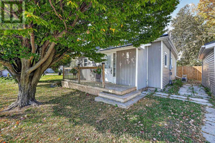 Photo 2 at 655 College Avenue, Woodstock - South, Woodstock