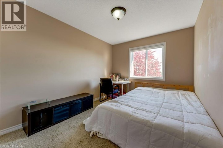 Photo 28 at 639 Crawford Crescent, Woodstock - South, Woodstock