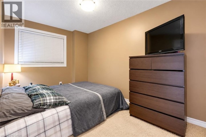 Photo 32 at 639 Crawford Crescent, Woodstock - South, Woodstock