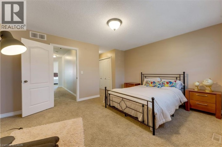 Photo 18 at 639 Crawford Crescent, Woodstock - South, Woodstock