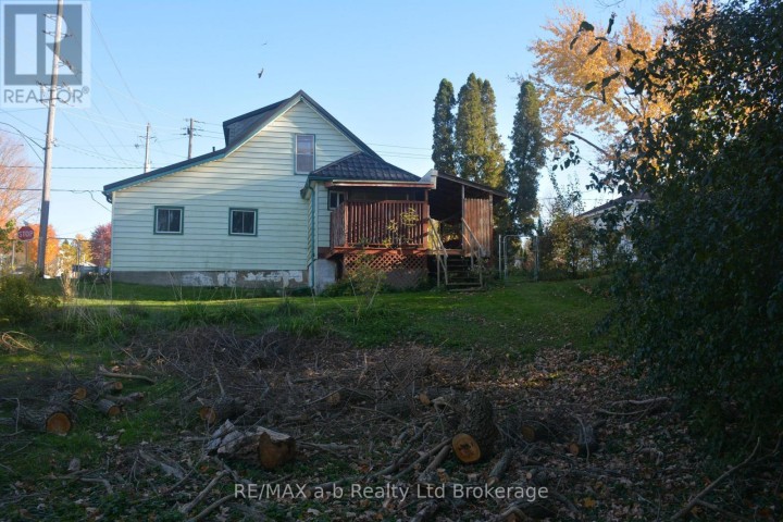 Photo 10 at 183 E Charles Street, Ingersoll - South, Ingersoll