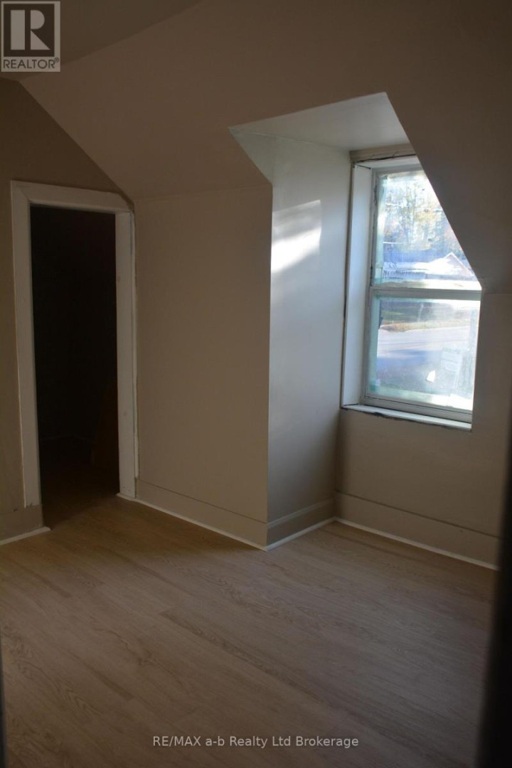 Photo 24 at 183 E Charles Street, Ingersoll - South, Ingersoll