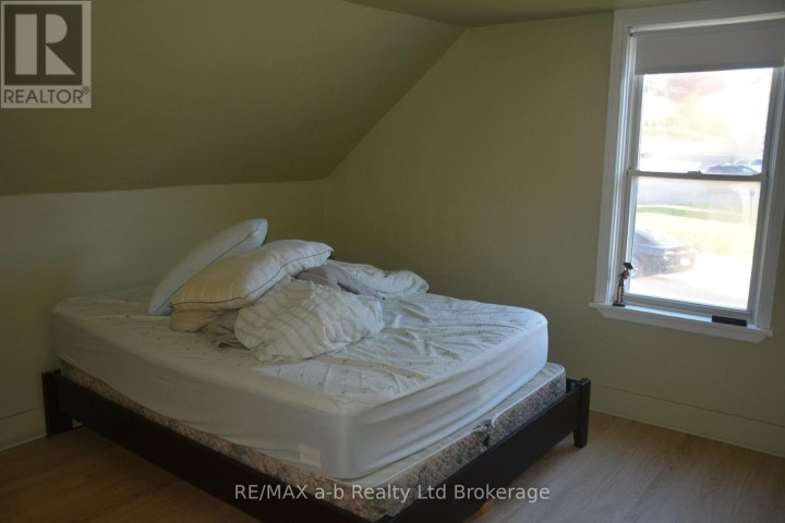 Photo 27 at 183 E Charles Street, Ingersoll - South, Ingersoll