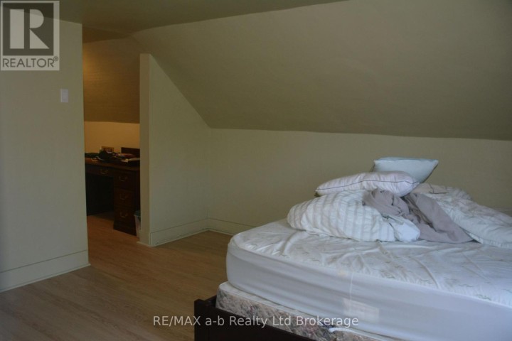 Photo 28 at 183 E Charles Street, Ingersoll - South, Ingersoll