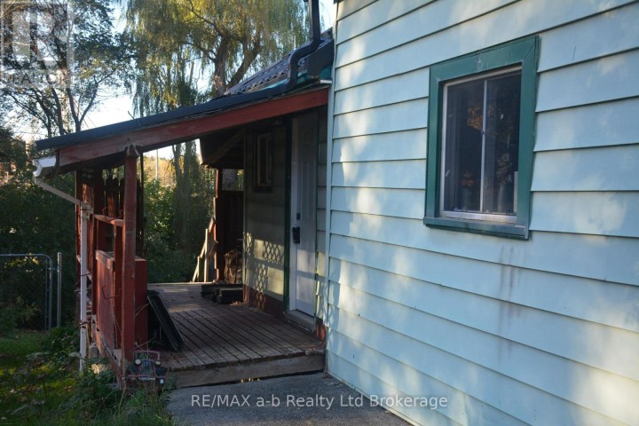 Photo 5 at 183 E Charles Street, Ingersoll - South, Ingersoll