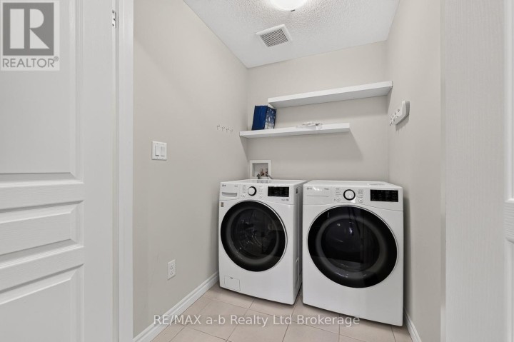 Photo 24 at 21 Chamberlain Avenue, Ingersoll - South, Ingersoll
