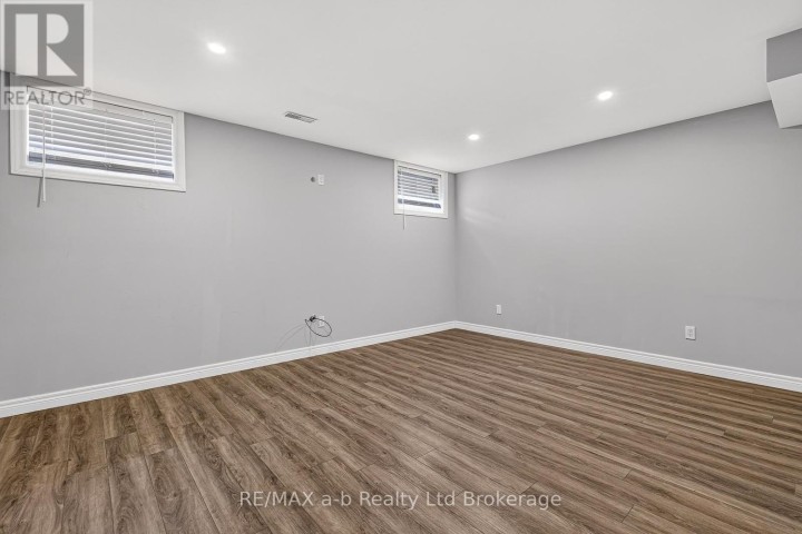 Photo 32 at 21 Chamberlain Avenue, Ingersoll - South, Ingersoll