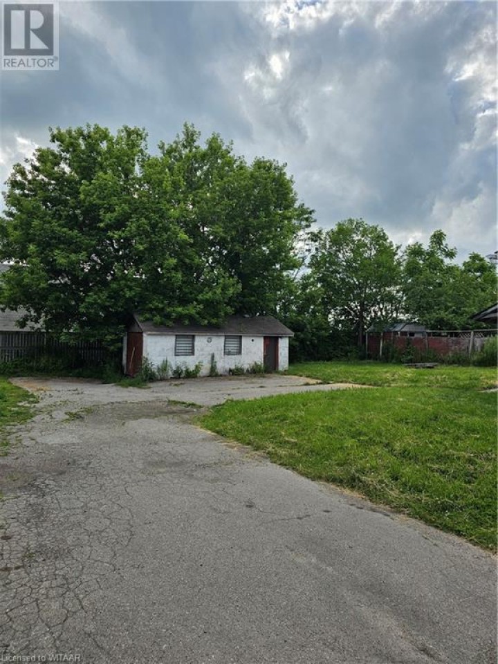 Photo 3 at 18 Chapel Street, Woodstock Photo 3 at 18 Chapel Street, Woodstock