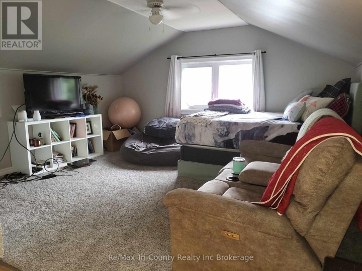 Photo 20 at 16 Delevan Crescent, Tillsonburg Photo 20 at 16 Delevan Crescent, Tillsonburg