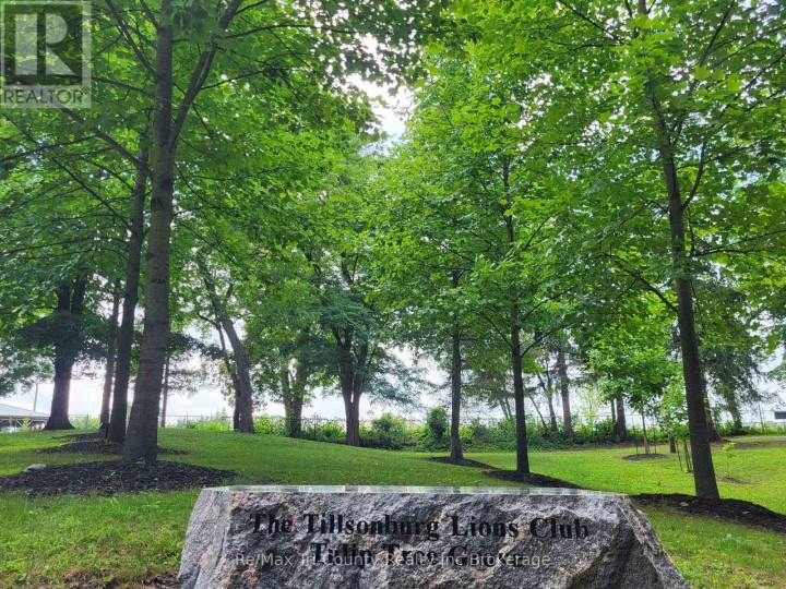 Photo 32 at 16 Delevan Crescent, Tillsonburg Photo 32 at 16 Delevan Crescent, Tillsonburg