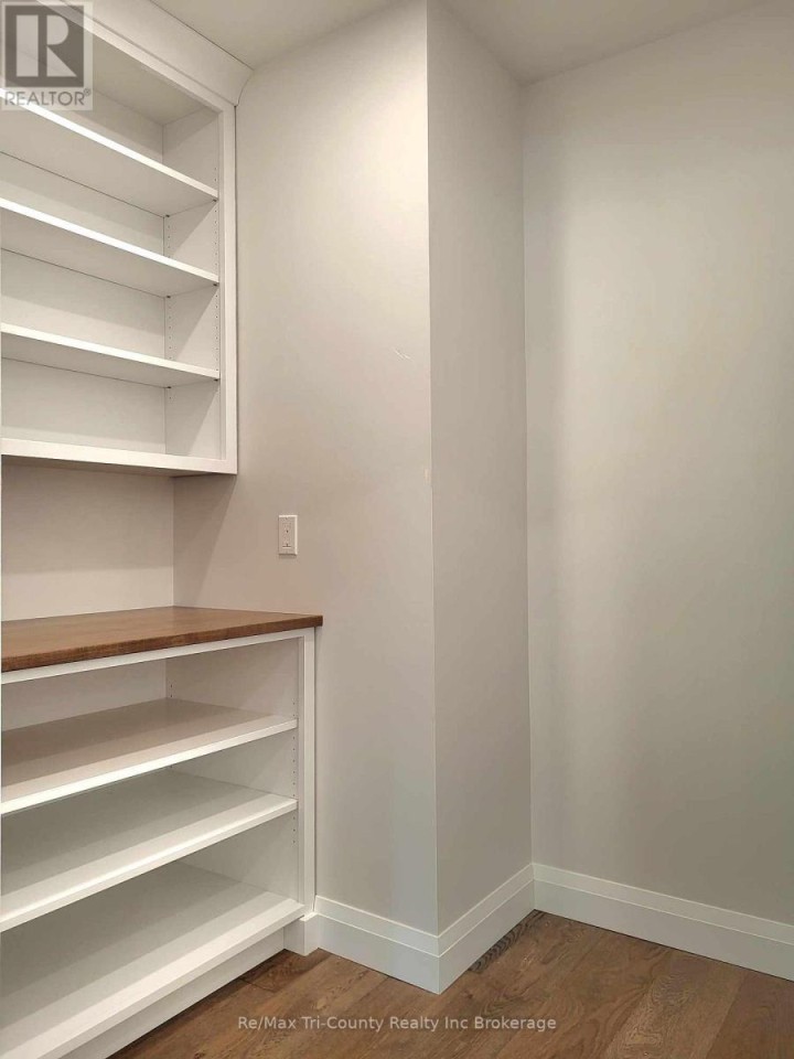 Photo 8 at 16 Delevan Crescent, Tillsonburg Photo 8 at 16 Delevan Crescent, Tillsonburg