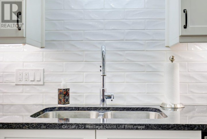 Photo 2 at 26 Edwin Crescent, Tillsonburg Photo 2 at 26 Edwin Crescent, Tillsonburg