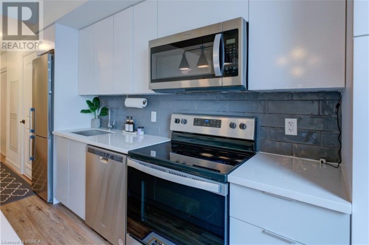 Photo 11 at 7 ERIE Avenue 206, Brantford Photo 11 at 7 ERIE Avenue 206, Brantford