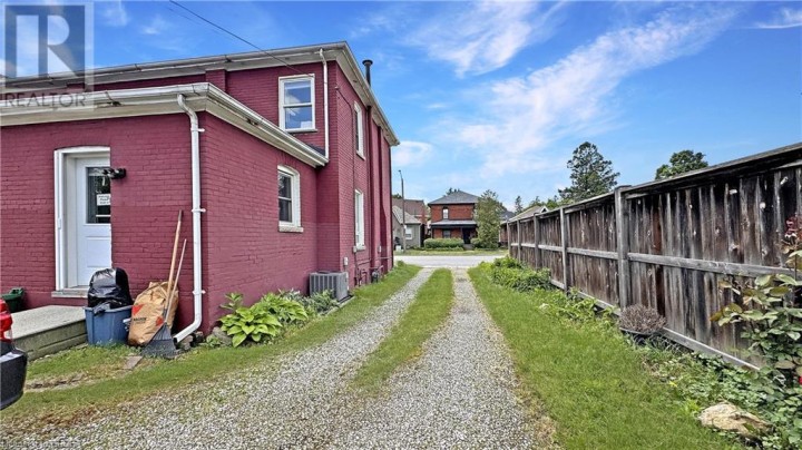 Photo 2 at 273 - 275 Brant Avenue, Brantford Photo 2 at 273 - 275 Brant Avenue, Brantford