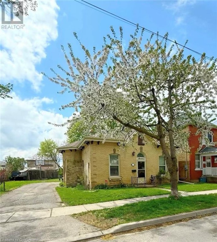 Photo 1 at 21 Sarah Street, Brantford Photo 1 at 21 Sarah Street, Brantford