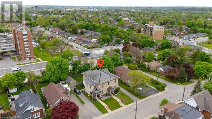 Photo 3 at 23 Lyons Avenue, Brantford Photo 3 at 23 Lyons Avenue, Brantford