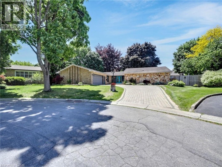 Photo 2 at 8 Westgate Circle, Brantford Photo 2 at 8 Westgate Circle, Brantford