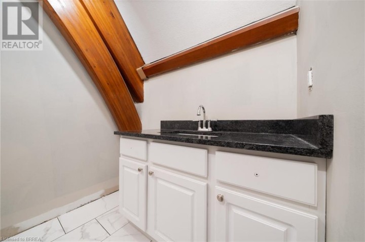 Photo 16 at 21 RICHMOND Street 206, Brantford Photo 16 at 21 RICHMOND Street 206, Brantford