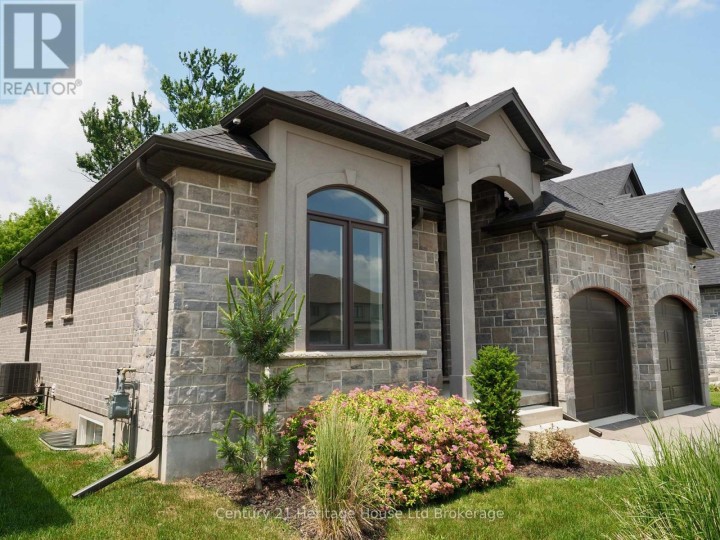 Photo 2 at 114 Beech Boulevard, Tillsonburg Photo 2 at 114 Beech Boulevard, Tillsonburg