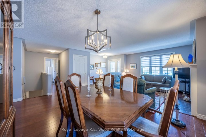 Photo 10 at 32 Esseltine Drive, Tillsonburg Photo 10 at 32 Esseltine Drive, Tillsonburg