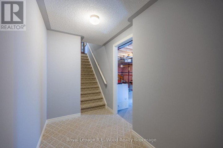 Photo 25 at 32 Esseltine Drive, Tillsonburg Photo 25 at 32 Esseltine Drive, Tillsonburg