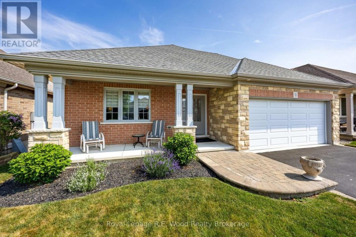 Photo 3 at 32 Esseltine Drive, Tillsonburg Photo 3 at 32 Esseltine Drive, Tillsonburg