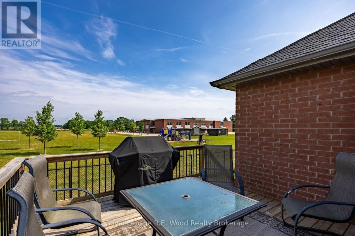 Photo 30 at 32 Esseltine Drive, Tillsonburg Photo 30 at 32 Esseltine Drive, Tillsonburg