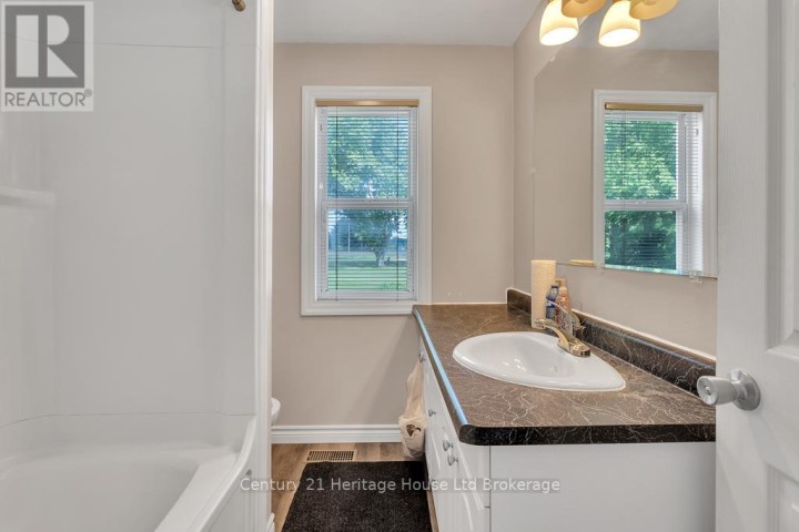 Photo 6 at 715503 Oxford County 4 Road, Innerkip, Woodstock Photo 6 at 715503 Oxford County 4 Road, Innerkip, Woodstock