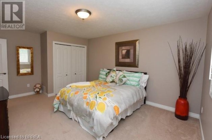 Photo 20 at 51 Queensway Drive, Brantford Photo 20 at 51 Queensway Drive, Brantford