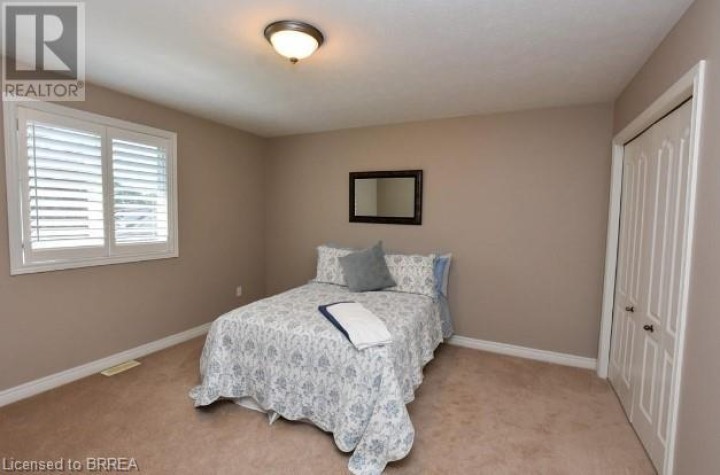 Photo 22 at 51 Queensway Drive, Brantford Photo 22 at 51 Queensway Drive, Brantford