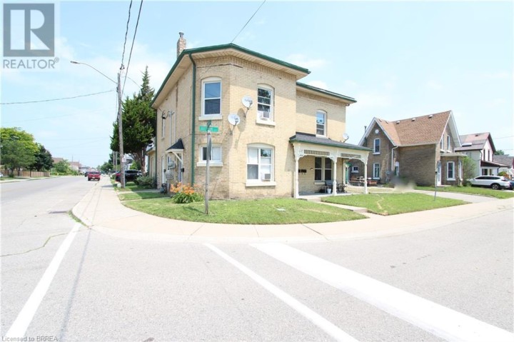 Photo 3 at 62 Arthur Street, Brantford Photo 3 at 62 Arthur Street, Brantford