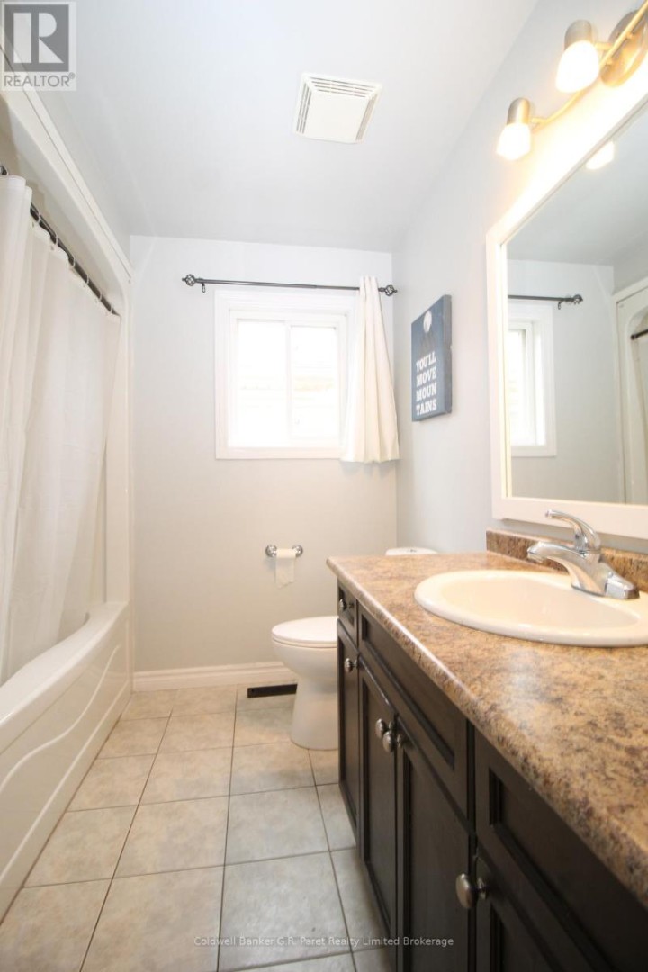 Photo 33 at 4 Langrell Avenue, Tillsonburg Photo 33 at 4 Langrell Avenue, Tillsonburg