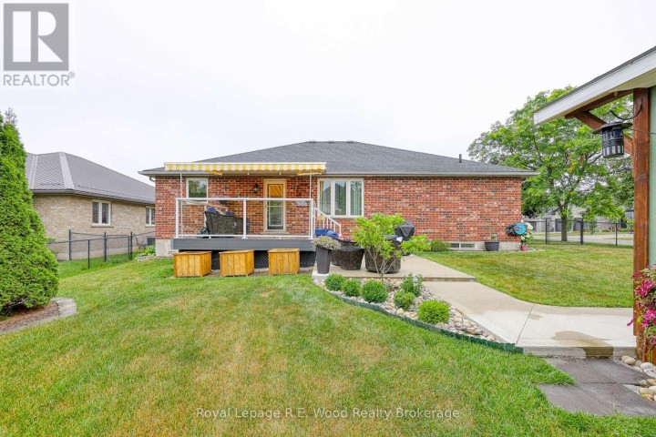 Photo 11 at 36 Morning Glory Drive, Tillsonburg Photo 11 at 36 Morning Glory Drive, Tillsonburg