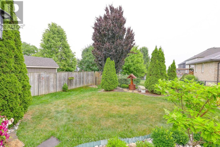 Photo 9 at 36 Morning Glory Drive, Tillsonburg Photo 9 at 36 Morning Glory Drive, Tillsonburg