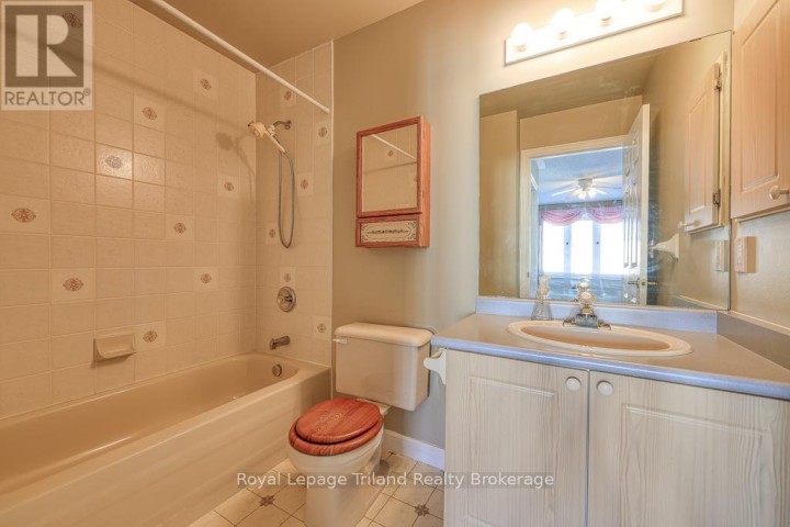 Photo 16 at 10 Armstrong Drive, Tillsonburg Photo 16 at 10 Armstrong Drive, Tillsonburg