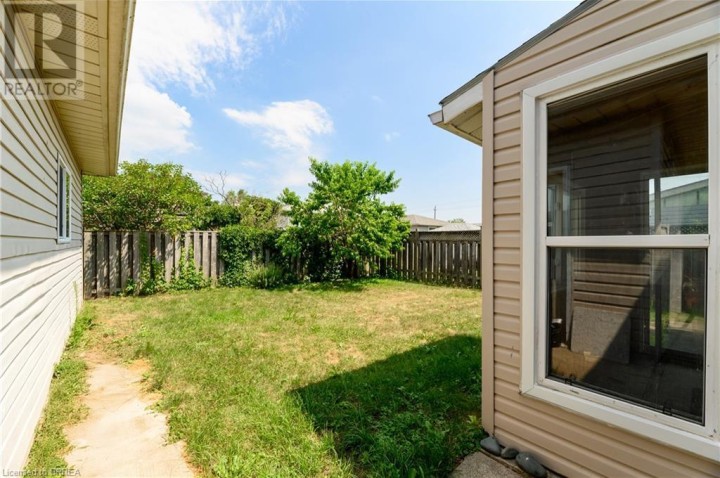 Photo 9 at 880 A Colborne Street, Brantford Photo 9 at 880 A Colborne Street, Brantford