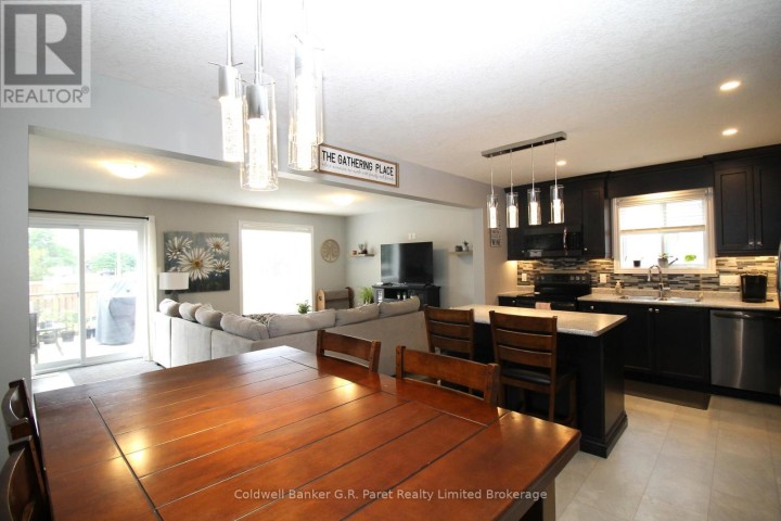 Photo 11 at 20 Sandy Court, Tillsonburg Photo 11 at 20 Sandy Court, Tillsonburg