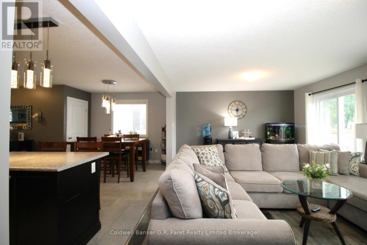 Photo 18 at 20 Sandy Court, Tillsonburg Photo 18 at 20 Sandy Court, Tillsonburg