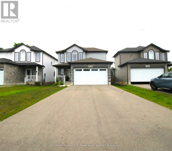 Photo 2 at 20 Sandy Court, Tillsonburg Photo 2 at 20 Sandy Court, Tillsonburg