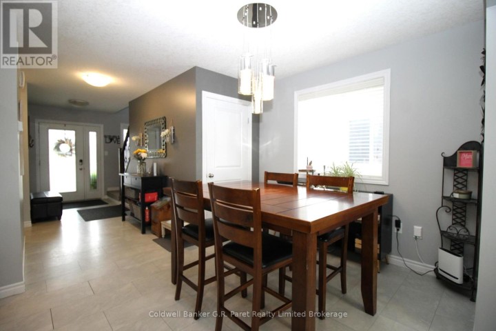 Photo 7 at 20 Sandy Court, Tillsonburg Photo 7 at 20 Sandy Court, Tillsonburg